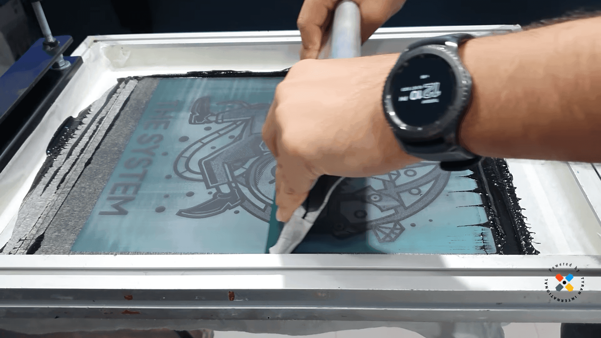 Calcul des coûts de sérigraphie textile en Tunisie avec exemples de tarifs